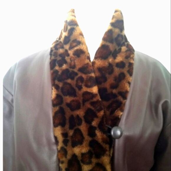 Leopard Trim Vegan Leather Quilted Lining Brown Animal Print Car Coat Sz… - Picture 3 of 10